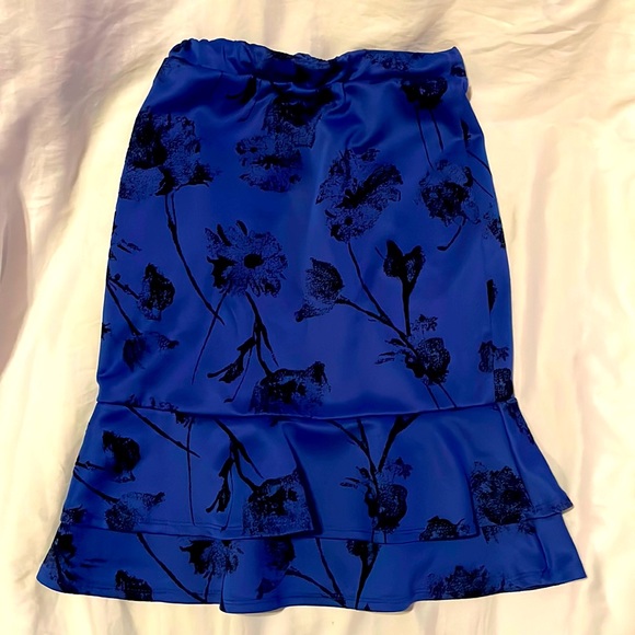 Blue Stretchable Flared Knee Pencil Skirt - Picture 3 of 6